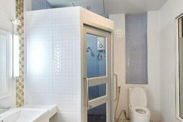 97 Merryland Apartments &