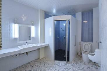 97 Merryland Apartments &