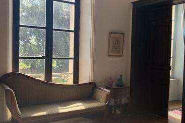 Bed and Breakfast Chateau De Bouillancourt En Sery