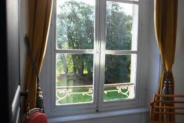 Bed and Breakfast Chateau De Bouillancourt En Sery