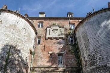 Bed and Breakfast Chateau De Bouillancourt En Sery