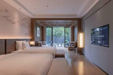 هتل Grand Dongshan