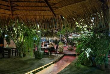 استراحتگاه Green Wood Park Cottage Samui, Bangrak Beach