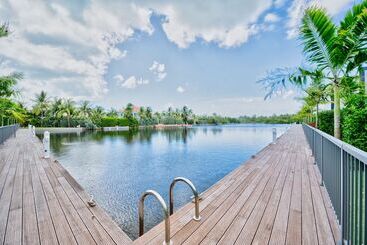استراحتگاه One Canal Point