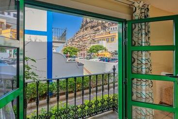 Apartamentos LIVVO Puerto de Mogán