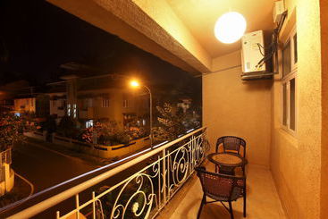 At Home B&b Miramar