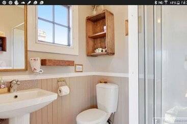 تختخواب و صبحانه Redcliffe House