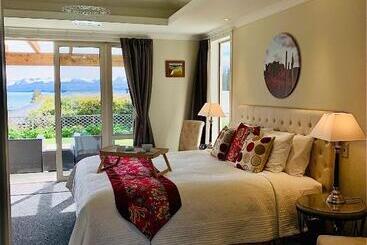 تختخواب و صبحانه Tekapo Heights
