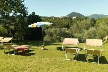 هتل Agriturismo Renzano Garden Apartments