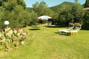 هتل Agriturismo Renzano Garden Apartments