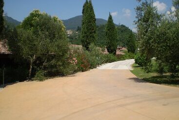 هتل Agriturismo Renzano Garden Apartments