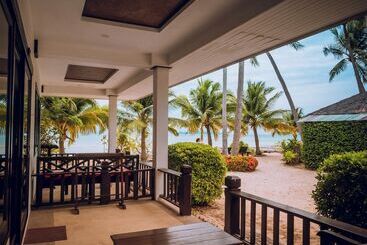 هتل Am Samui Resort Taling Ngam