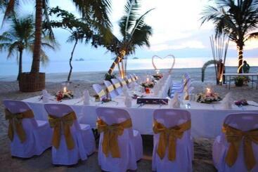 هتل Am Samui Resort Taling Ngam