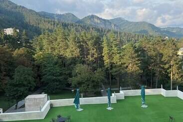 هتل Borjomi Likani Health & Spa Centre