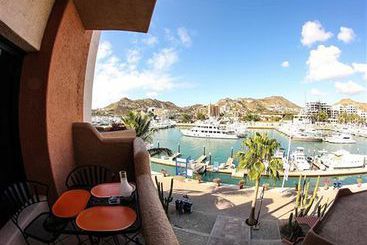 هتل Cabo Marina Beach Condos