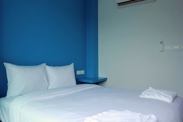 هتل Cheeky Monkey S Samui