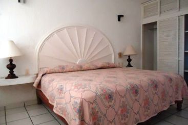 هتل Bagasi Manzanillo