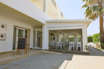 هتل Donnosanto Residence