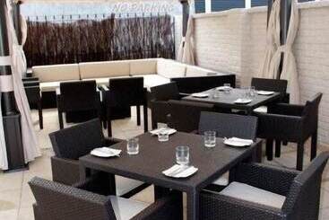 هتل Escape To Picton Boutique