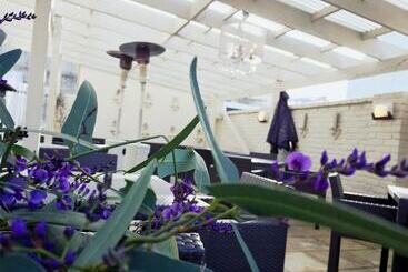 هتل Escape To Picton Boutique
