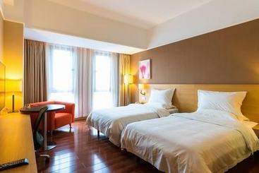 Hotel Ibis Styles Deyang Downtown