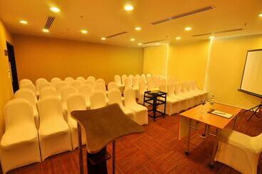 Keys Select By Lemon Tree Hotels, Kochi
