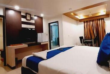 ホテル Kosala Vijayawada
