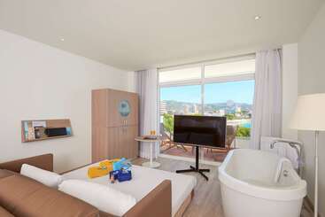 هتل Meliá Calviá Beach