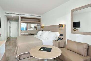 ホテル Meliá Calviá Beach