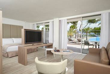 هتل Meliá Calviá Beach