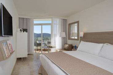 ホテル Meliá Calviá Beach