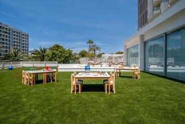 ホテル Meliá Calviá Beach