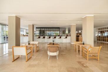 ホテル Meliá Calviá Beach