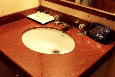 هتل Oyo Rooms Dalhousie Waterloo Street