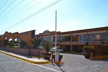 هتل Teotihuacan