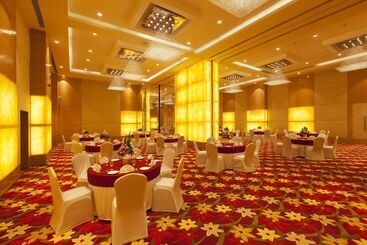 هتل United 21 The Grand
