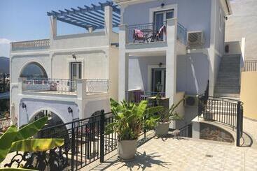 Ktm Sunny Villas