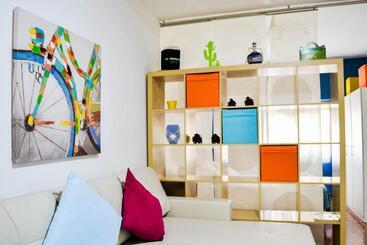 Marqués de Guadiaro 1 Apartamentos