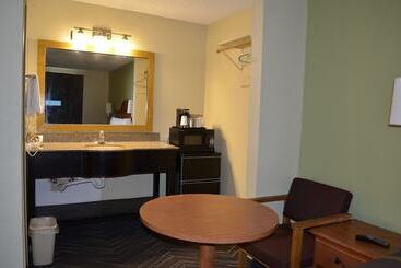 مُتل Budget Inn Williamsville