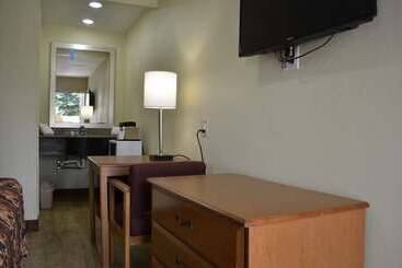 مُتل Budget Inn Williamsville
