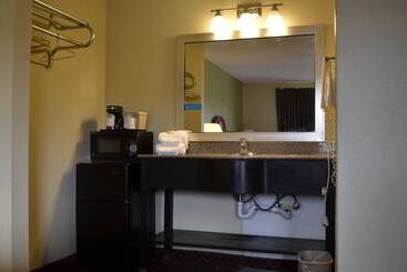 مُتل Budget Inn Williamsville