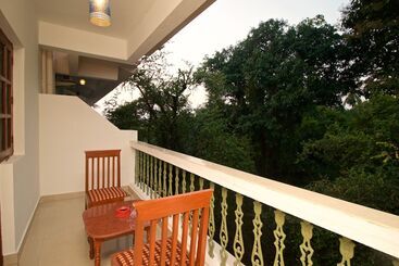 پانسیون Pebbles Guesthouse