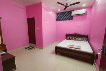 هاستل Le Paradise Inn
