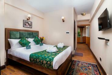 هتل Muscatel Roma 400 Mts From Mall Road
