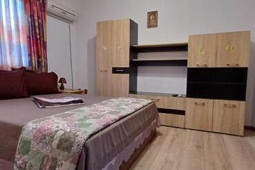 پانسیون Casa Ella