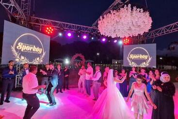 Sporköy Hotel & Beach Club