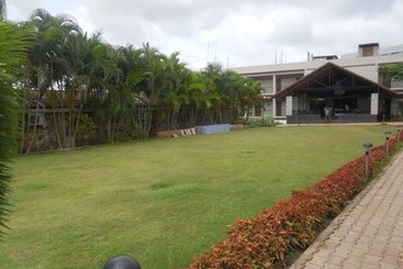 Cotton County Club And Resort
