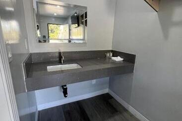 Eastsider Motel  Downtown La New Rooms