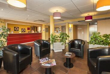 Brit Hotel Confort Montauban