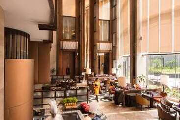 هتل Conrad Pune By Hilton